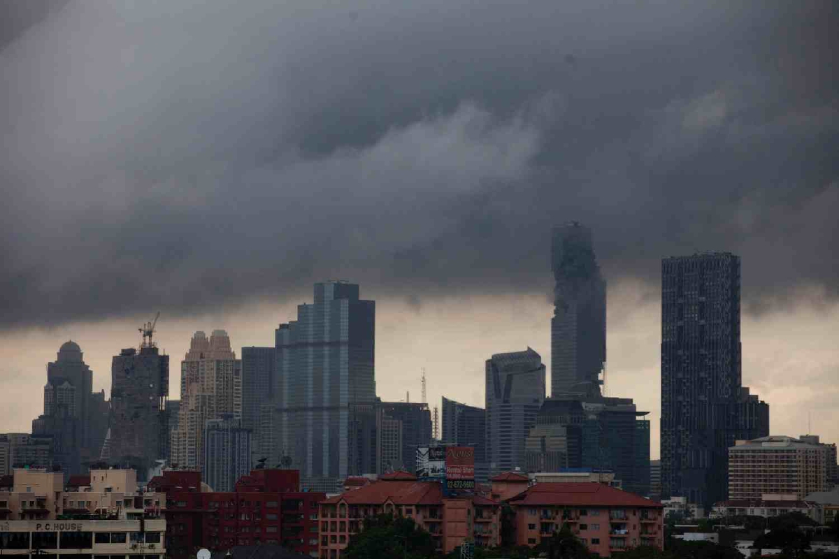 ทั่วไทยมีฝนลดลง แต่ยังมีฝนฟ้าคะนองบางแห่ง 30-40%ของพื้นที่ ทั่วไทยมีฝนลดลง แต่ยังมีฝนฟ้าคะนองบางแห่ง 30-40%ของพื้นที่