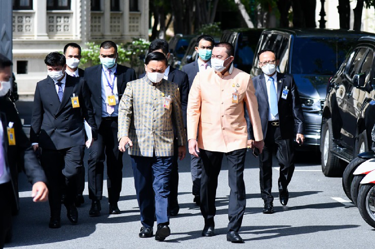 "ศักดิ์สยาม" แจงดราม่าเปลี่ยนเลขสายรถเมล์ ทำสับสน สั่งเร่งแก้รถร่วมฯลดเที่ยววิ่ง "ศักดิ์สยาม" แจงดราม่าเปลี่ยนเลขสายรถเมล์ ทำสับสน สั่งเร่งแก้รถร่วมฯลดเที่ยววิ่ง