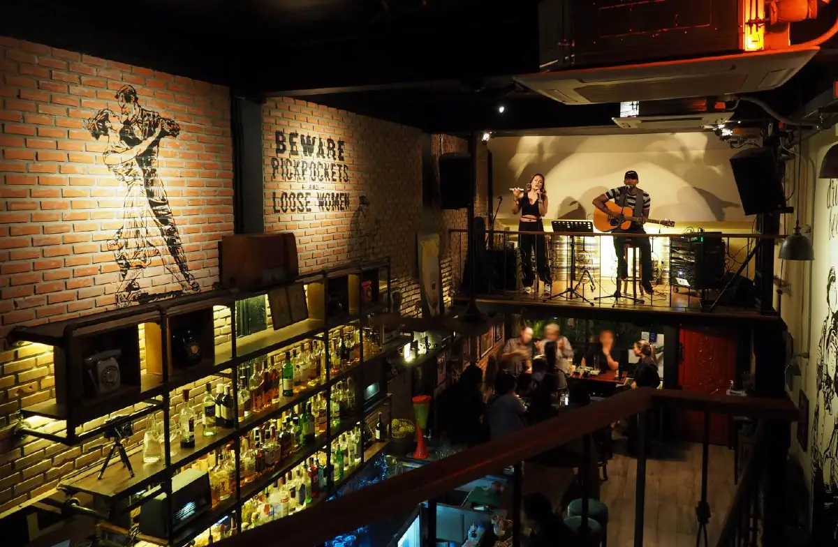 Propaganda Bar บาร์ลับย่านใจกลางสุขุมวิท สุนทรีย์และความรื่นรมย์ที่ต้องบอกต่อแบบไม่ต้องชวนเชื่อ