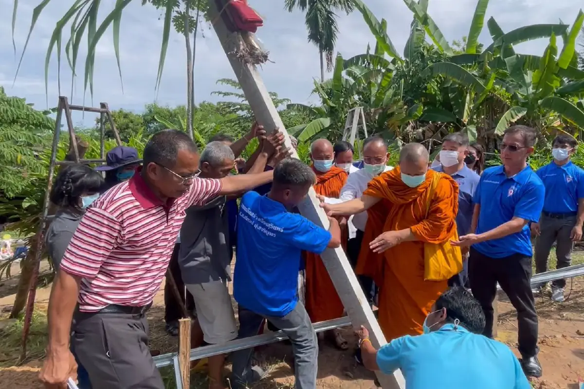 "สะพานบุญสายสุรินทร์"ระดมเงินช่วยเด็กหญิง12ยากไร้สร้างบ้านใหม่