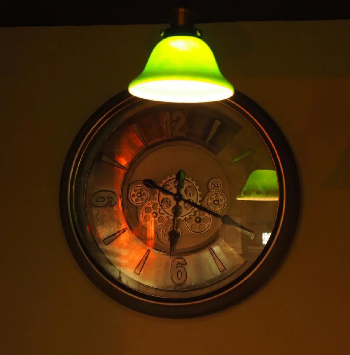 Propaganda Bar บาร์ลับย่านใจกลางสุขุมวิท สุนทรีย์และความรื่นรมย์ที่ต้องบอกต่อแบบไม่ต้องชวนเชื่อ