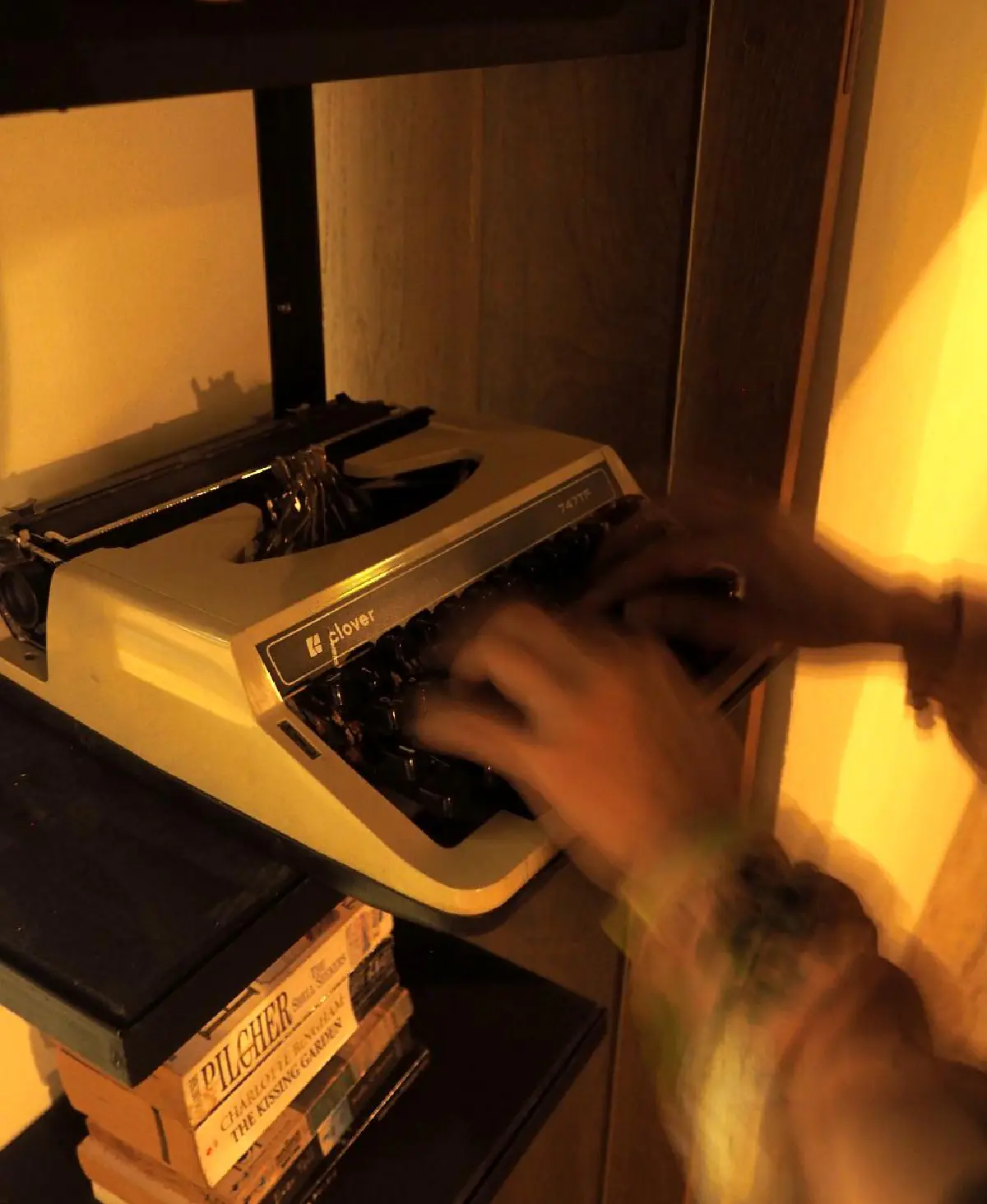 Propaganda Bar บาร์ลับย่านใจกลางสุขุมวิท สุนทรีย์และความรื่นรมย์ที่ต้องบอกต่อแบบไม่ต้องชวนเชื่อ