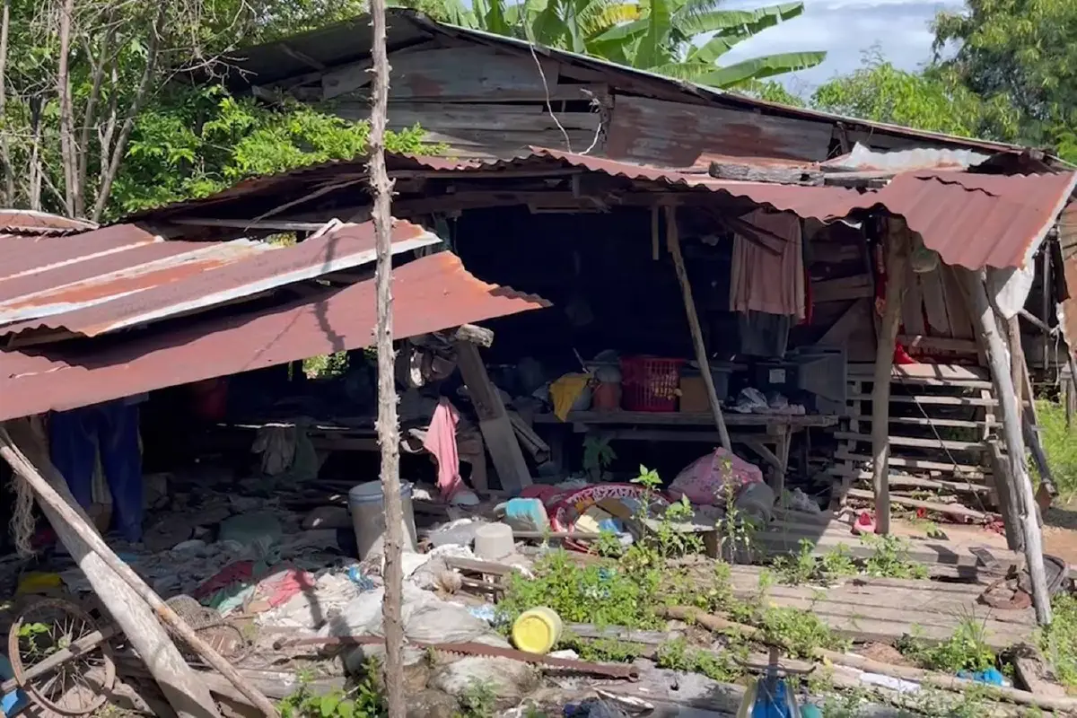 "สะพานบุญสายสุรินทร์"ระดมเงินช่วยเด็กหญิง12ยากไร้สร้างบ้านใหม่