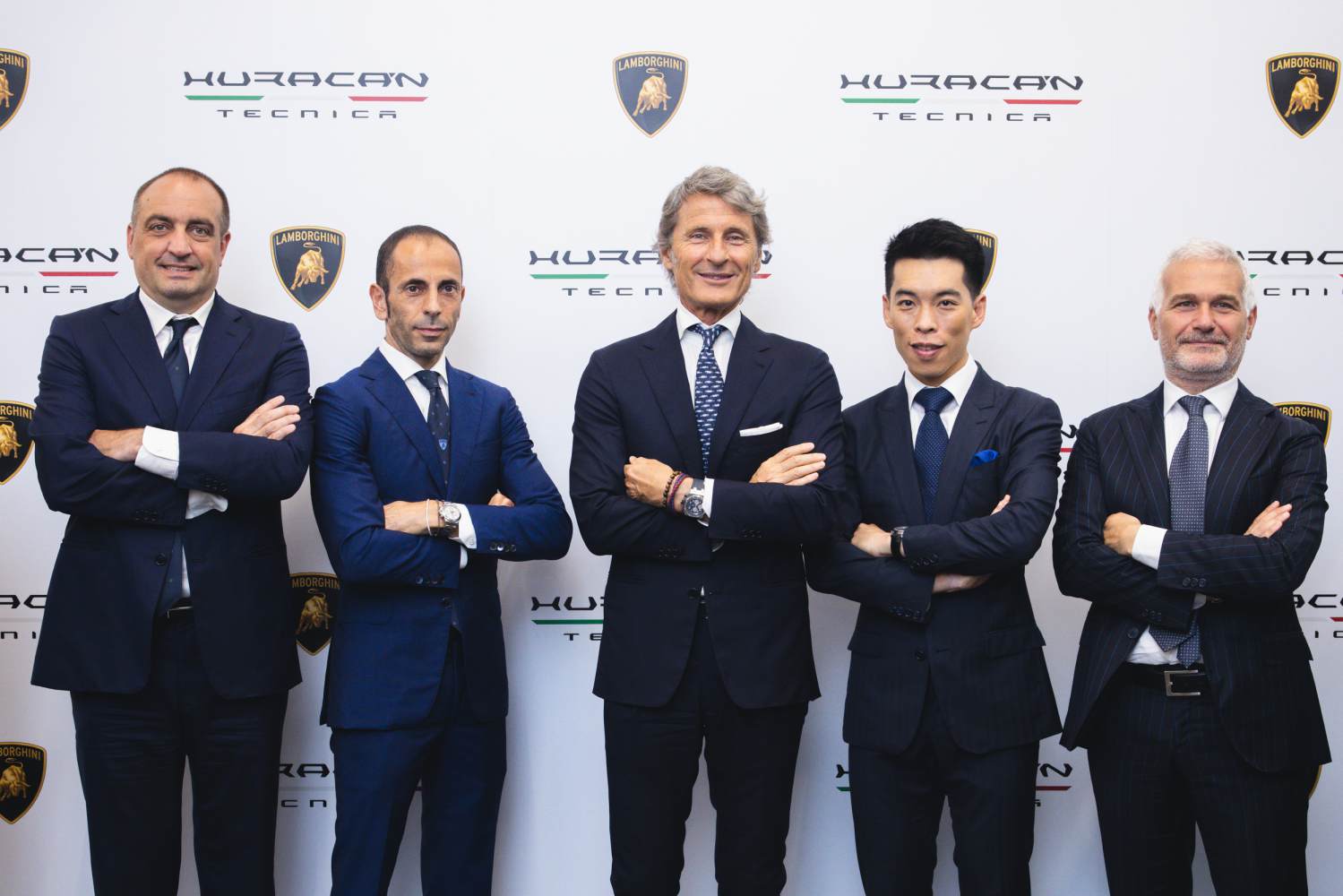 ทำไมถึงควรค่ากับการเป็นเจ้าของ HURACAN TECNICA ไอคอนนิคความแรงใหม่ล่าสุดจาก LAMBORGHINI