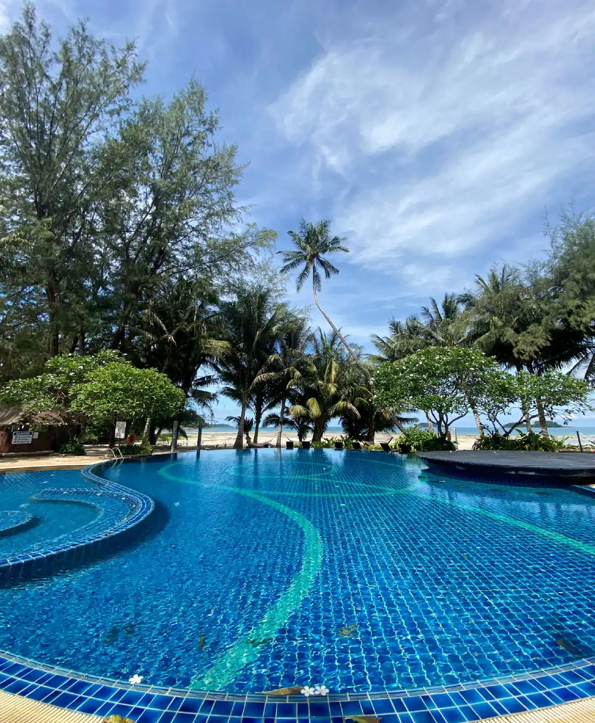 Centara Koh Chang Tropicana Resort ความงดงามสุดขอบทะเลตะวันออกของไทย