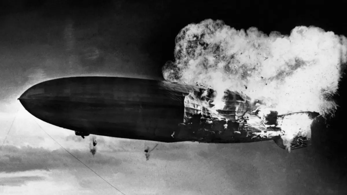 เรือเหาะพลังไฟฟ้า สู่อากาศยานไร้มลพิษ