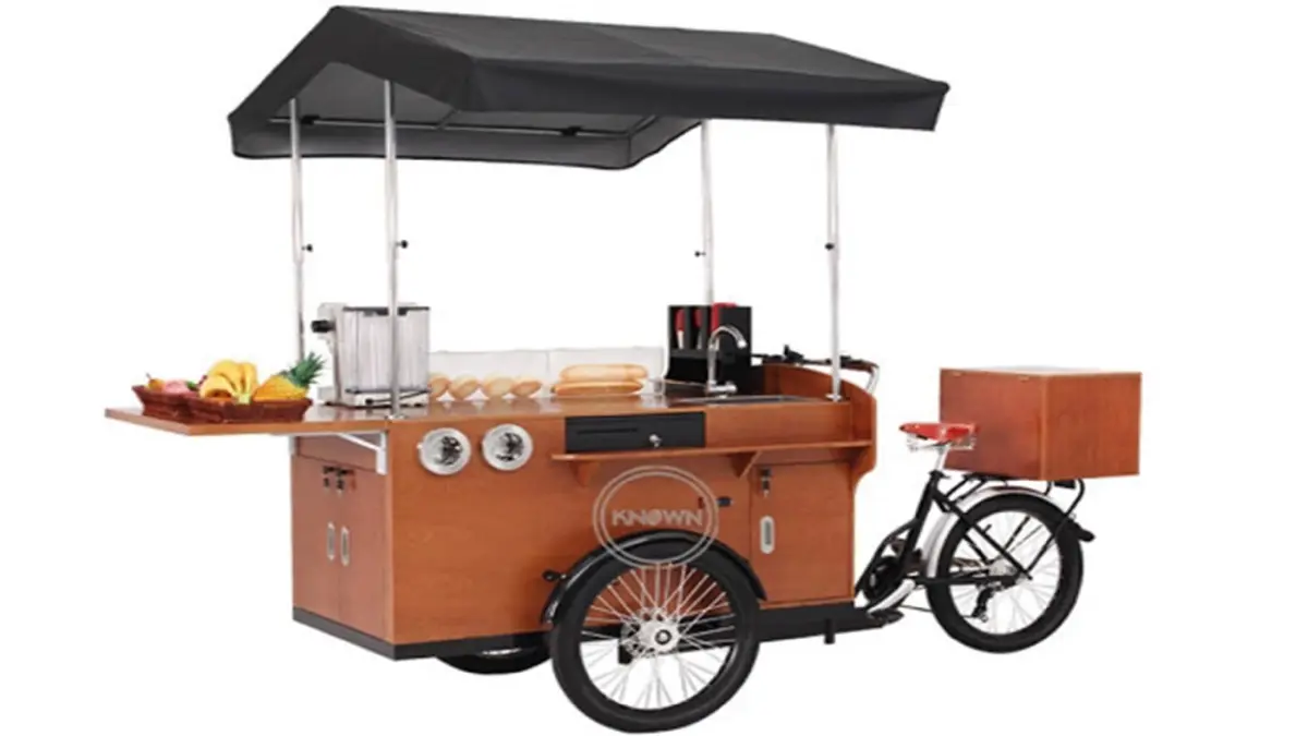 อนาคตแห่งวงการสตรีมฟู้ต รถขายไอศกรีมพลังแสงอาทิตย์