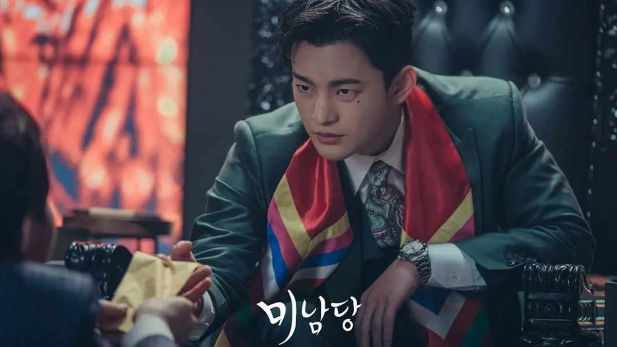 จากอดีตโปรไฟเลอร์ ผันตัวสู่ร่างทรง ‘Café Minamdang - คาเฟ่ลับจับผู้ร้าย’