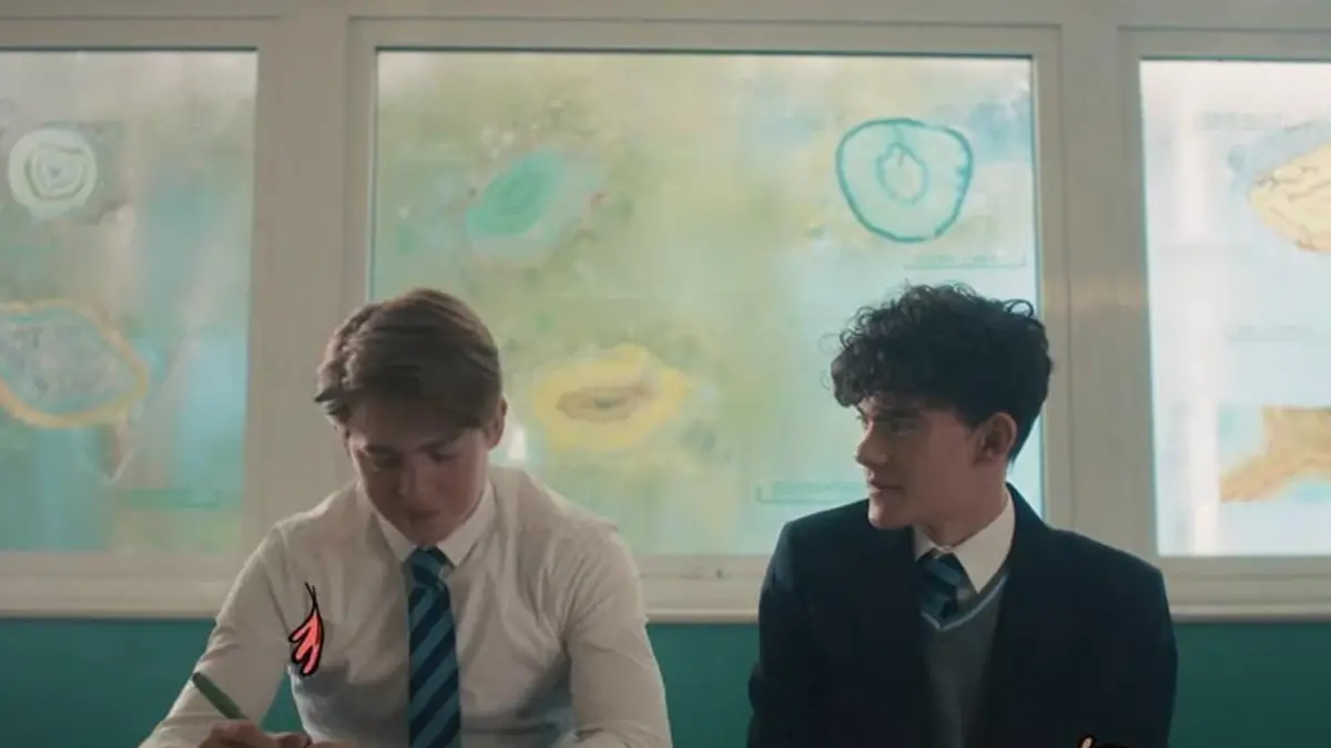 Heartstopper - วัยรุ่น LGBTQIA+ : ความรัก  และการยอมรับตัวตน