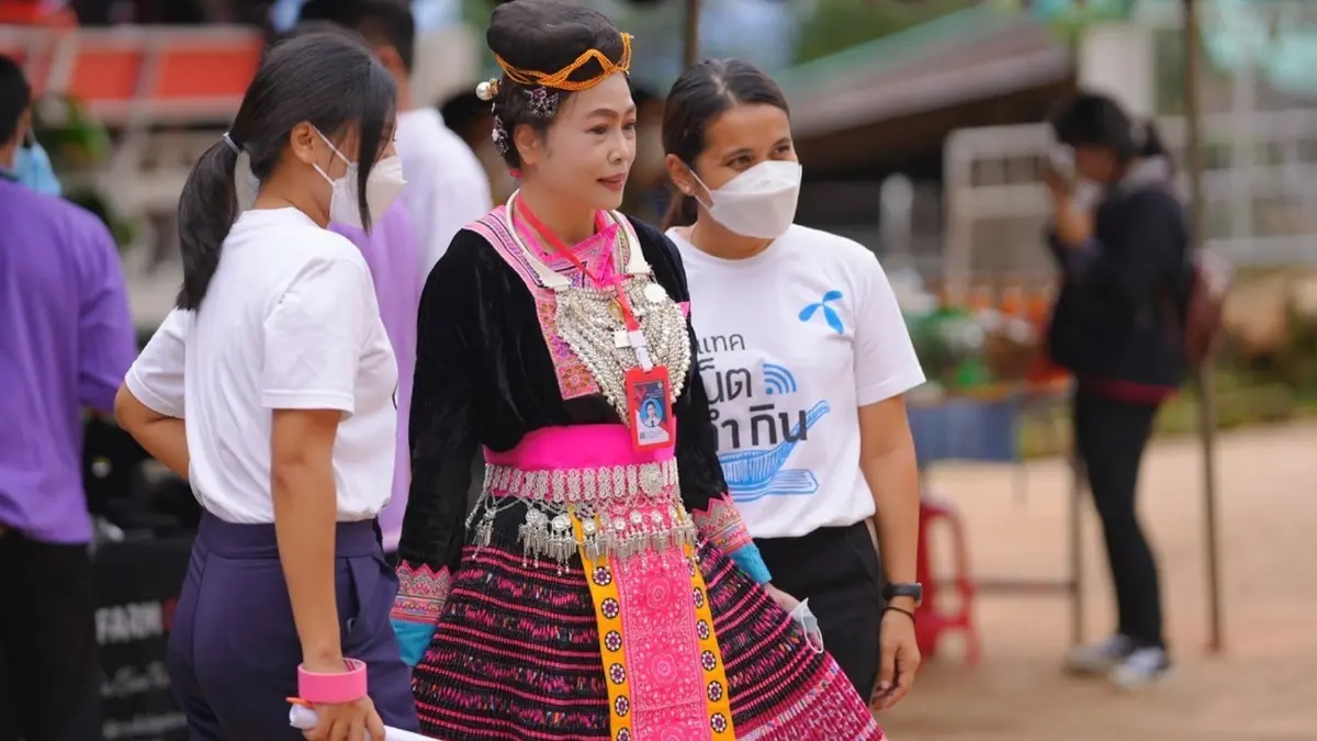 SOFT POWER  ผลักดันเศรษฐกิจ จากวิถีชนเผ่าสู่ผู้ประกอบการออนไลน์