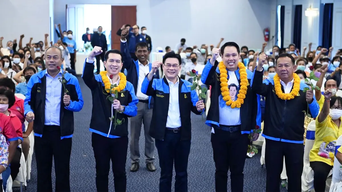“จุรินทร์-สินิตย์” เปิดตัว 3 ว่าที่ผู้สมัครชุมพร ประชาธิปัตย์ คัมแบ็ค ยกทีม !