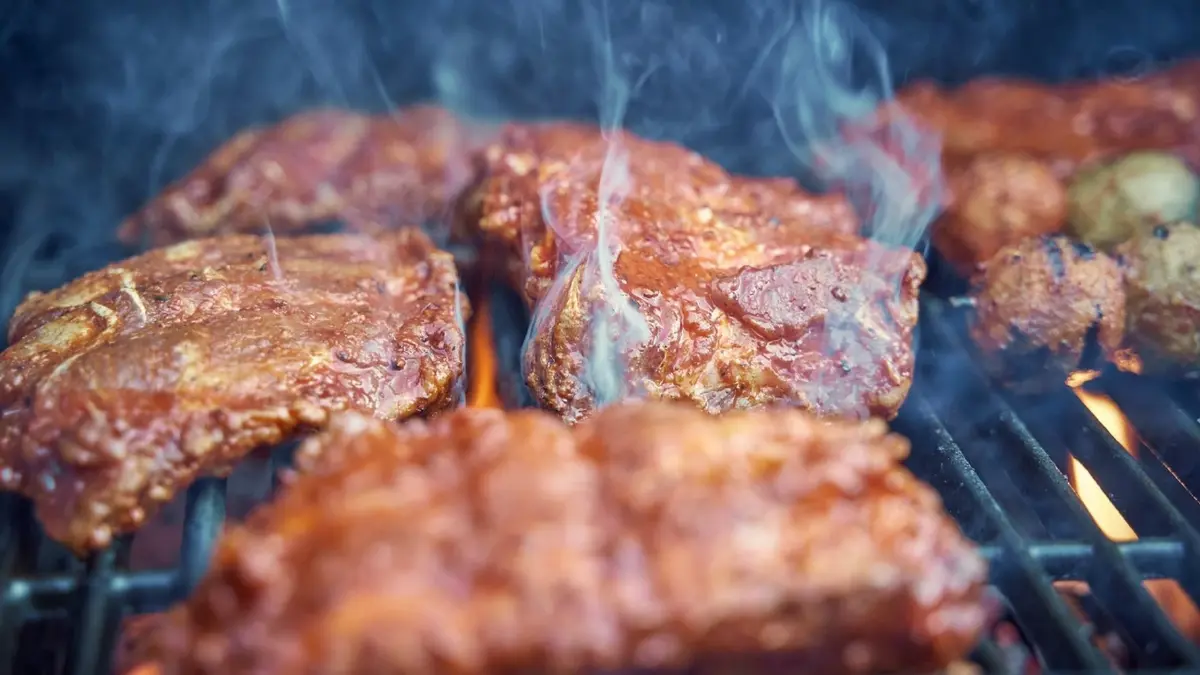 เนื้อสัตว์สังเคราะห์จะเปลี่ยนเมนูอาหารโลกจริงไหม กินแล้วกรีนจริงหรือ?