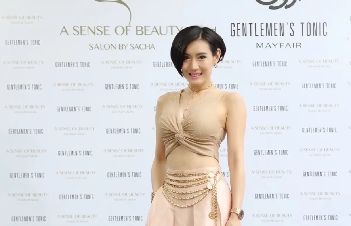 บาร์เบอร์ & ซาลอน ไฮเอนด์ เพื่อสุภาพบุรุษและสุภาพสตรีผู้มีรสนิยม