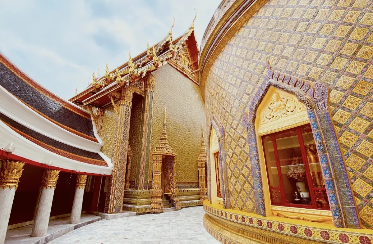 ทำบุญ 9 วัดไทยสุดอันซีน เสริมความปังส่งท้ายปี 65