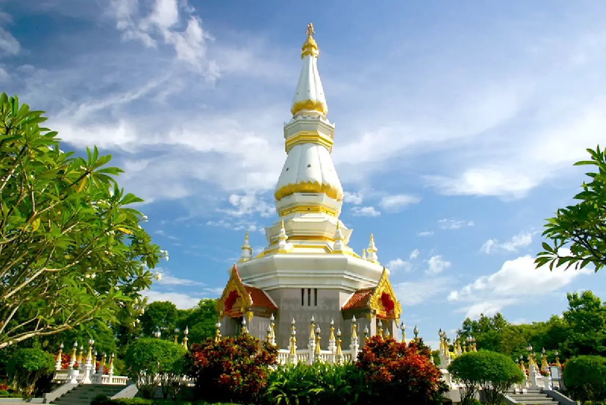 ทำบุญ 9 วัดไทยสุดอันซีน เสริมความปังส่งท้ายปี 65