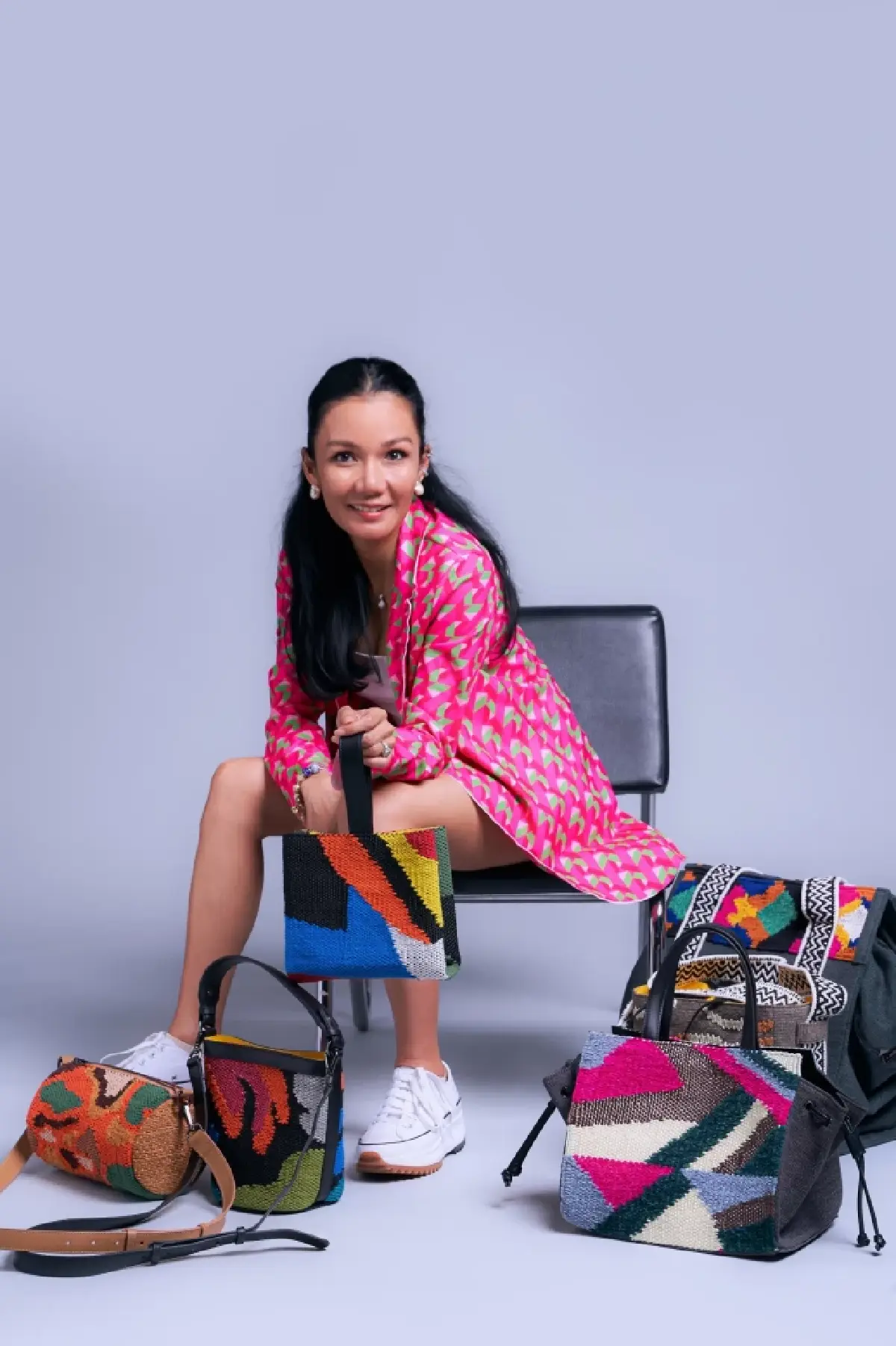 คนรุ่นใหม่อินไซด์ธุรกิจสินค้าแฟชั่นสุดยูนีค