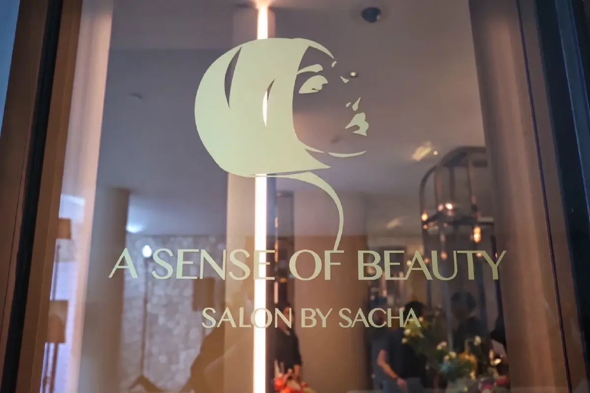 บาร์เบอร์ & ซาลอน ไฮเอนด์ เพื่อสุภาพบุรุษและสุภาพสตรีผู้มีรสนิยม