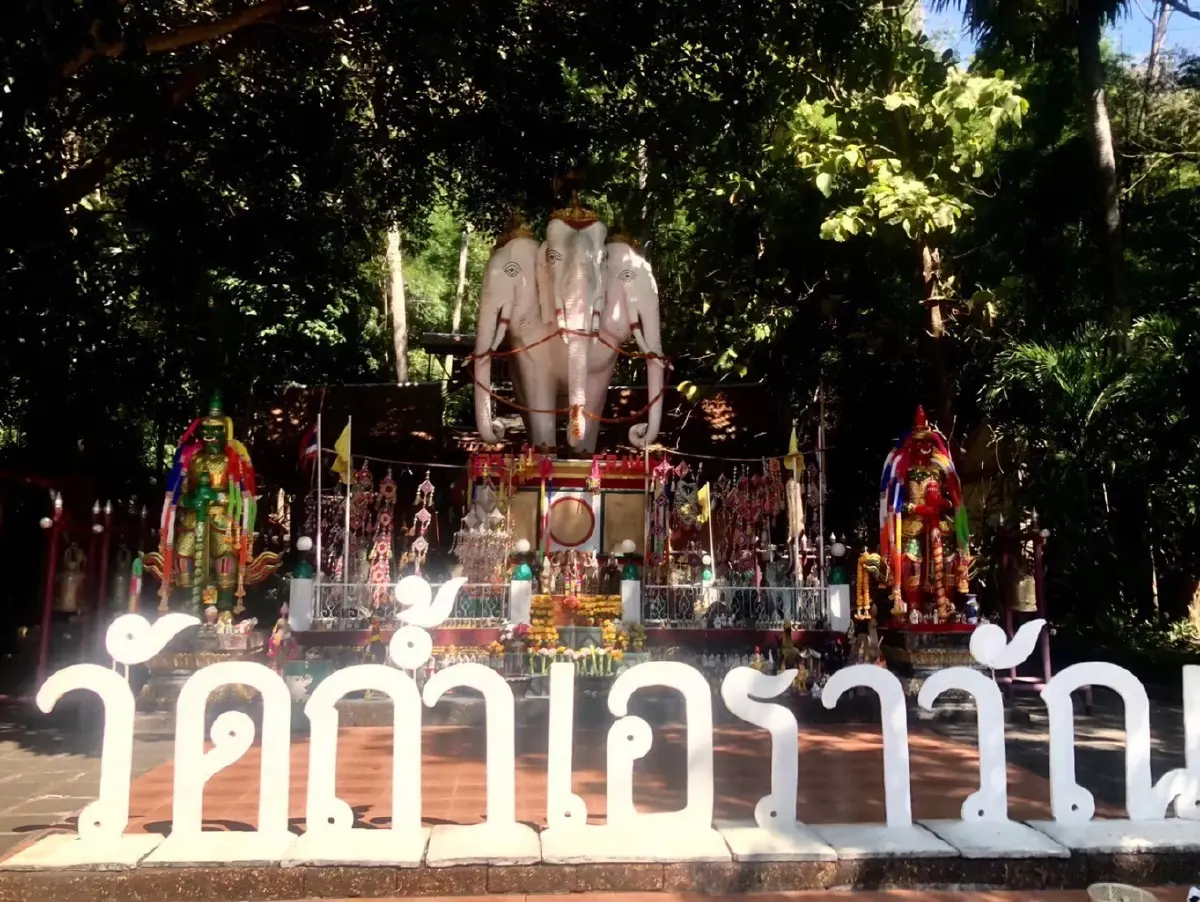 ทำบุญ 9 วัดไทยสุดอันซีน เสริมความปังส่งท้ายปี 65