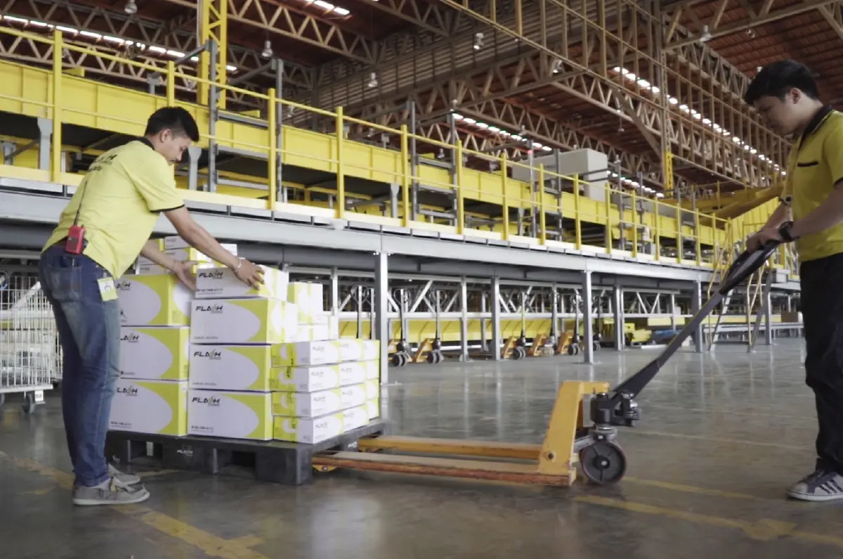 “คมสันต์ ลี” เปิดแผนแฟลช กรุ๊ป ปี 2566 ตั้งเป้า 3 ปี เข้าตลาดหลักทรัพย์ฯ