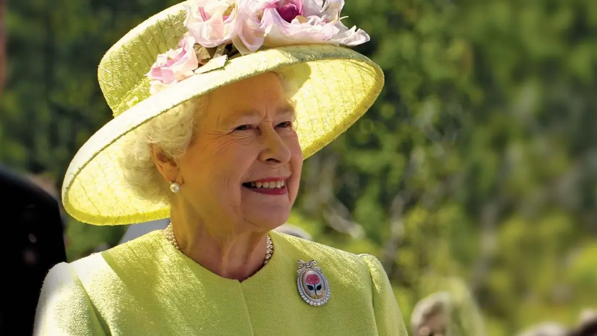 รวมดาวจรัสแสงลาลับขอบฟ้าสู่จักรวาลอันแสนไกล