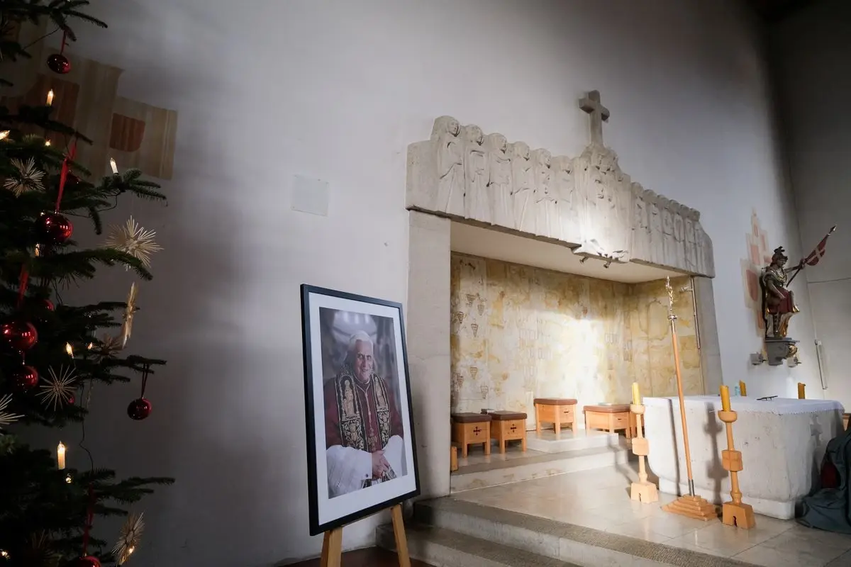 วาติกันเผย จะจัดพิธีศพอดีตพระสันตปาปาเบเนดิกต์อย่างเรียบง่าย