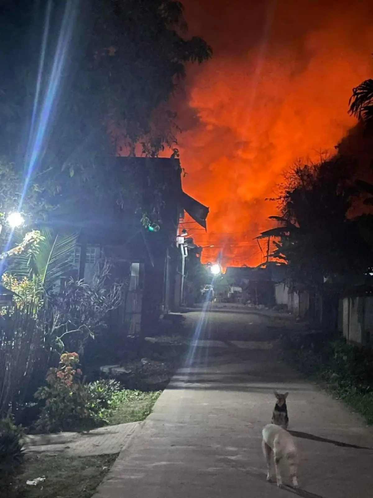 ชายแดนสังขละบุรีเครียด กองกำลังไม่ทราบฝ่ายโจมตีสถานที่ราชการเมียนมา