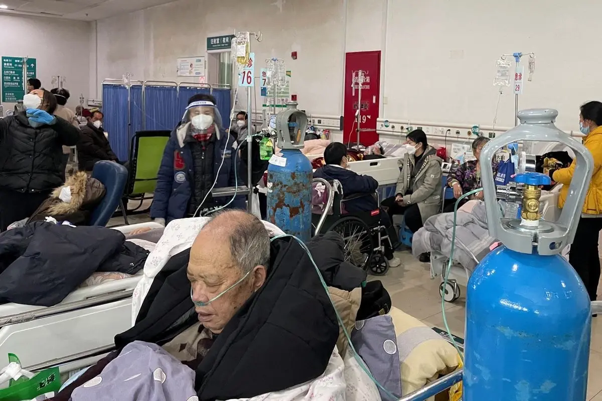 จีนเสียชีวิต 60,000 เซ่นโควิด หลังผ่อนคลายนโยบาย