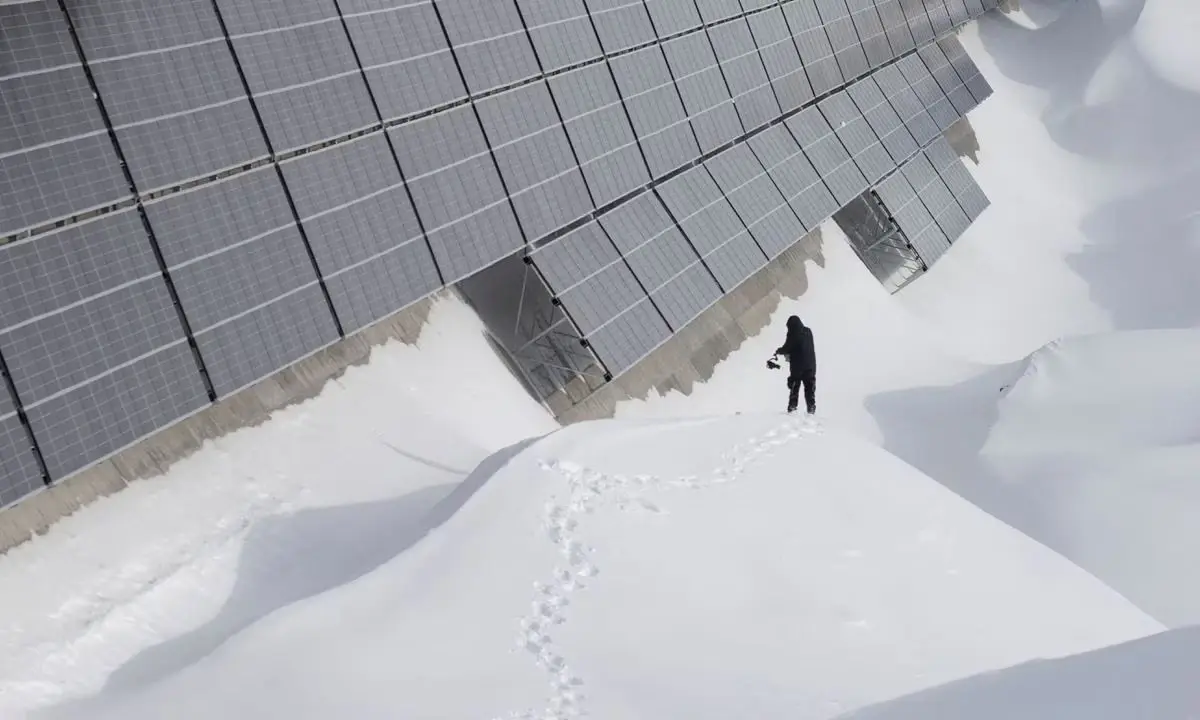 เขื่อนพลังงานแสงอาทิตย์ของสวิตเซอร์แลนด์ขับเคลื่อนพลังงานสีเขียว