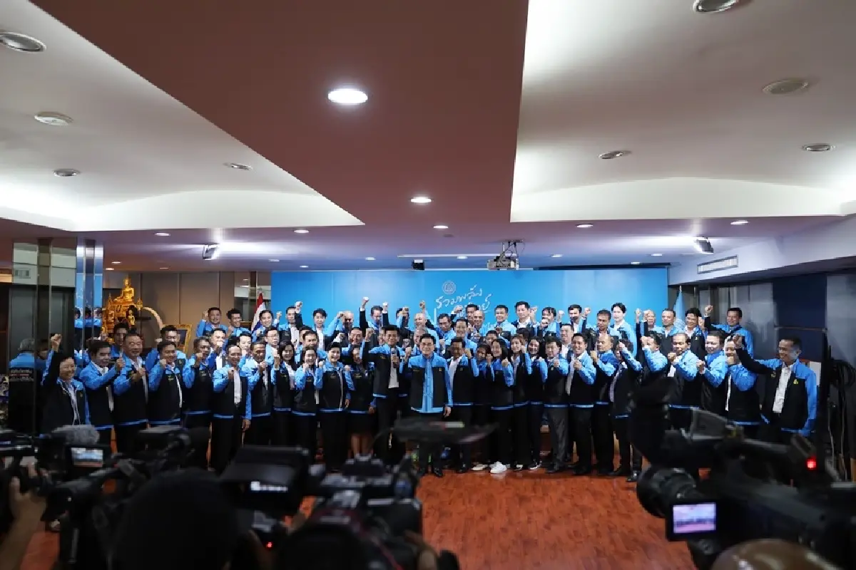 เลือกตั้ง66: 'จุรินทร์'เปิดตัวผู้สมัครส.ส.106เขตสู้สนามภาคกลาง