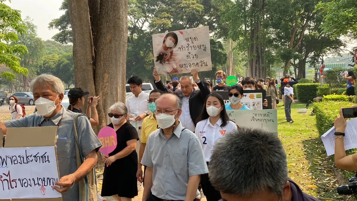 ชาวเชียงใหม่ฟ้องประยุทธ์แก้ปัญหาฝุ่น PM 2.5 ไม่ได้