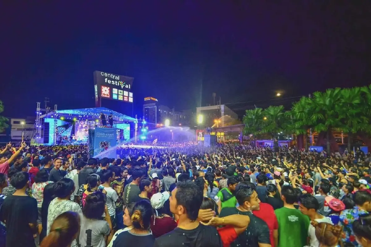 ห้ามพลาด! CPN เปิด 7 จุดไฮไลท์เล่นน้ำสงกรานต์ในศูนย์การค้าเซ็นทรัล