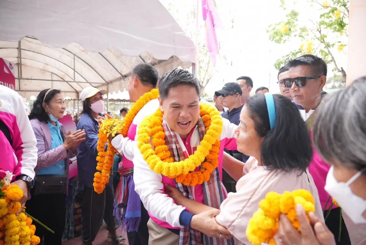 เลือกตั้ง66: 'วราวุธ' นำทีมชาติไทยพัฒนาเปิดเวทีปราศรัยจ.ยโสธร