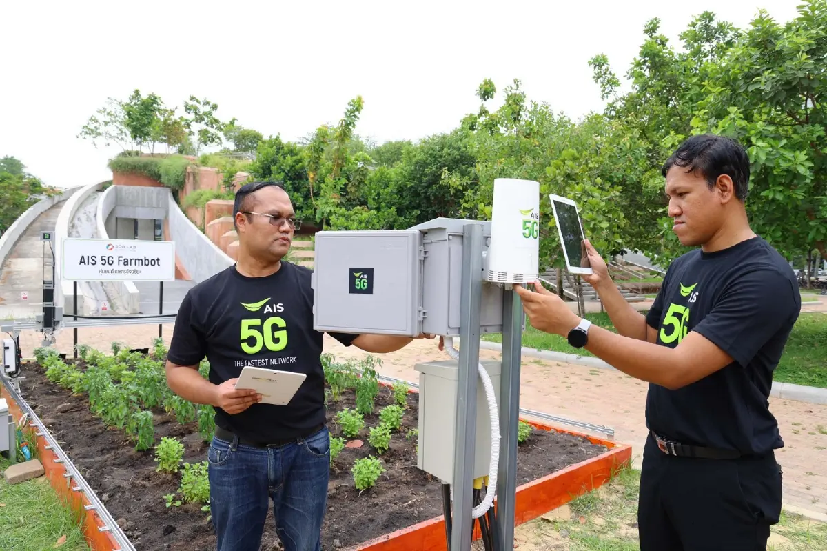 AIS สานต่อความร่วมมือ SDG Lab  นำ 5G พัฒนา AIS 5G Farmbot หุ่นยนต์เกษตรอัจฉริยะ