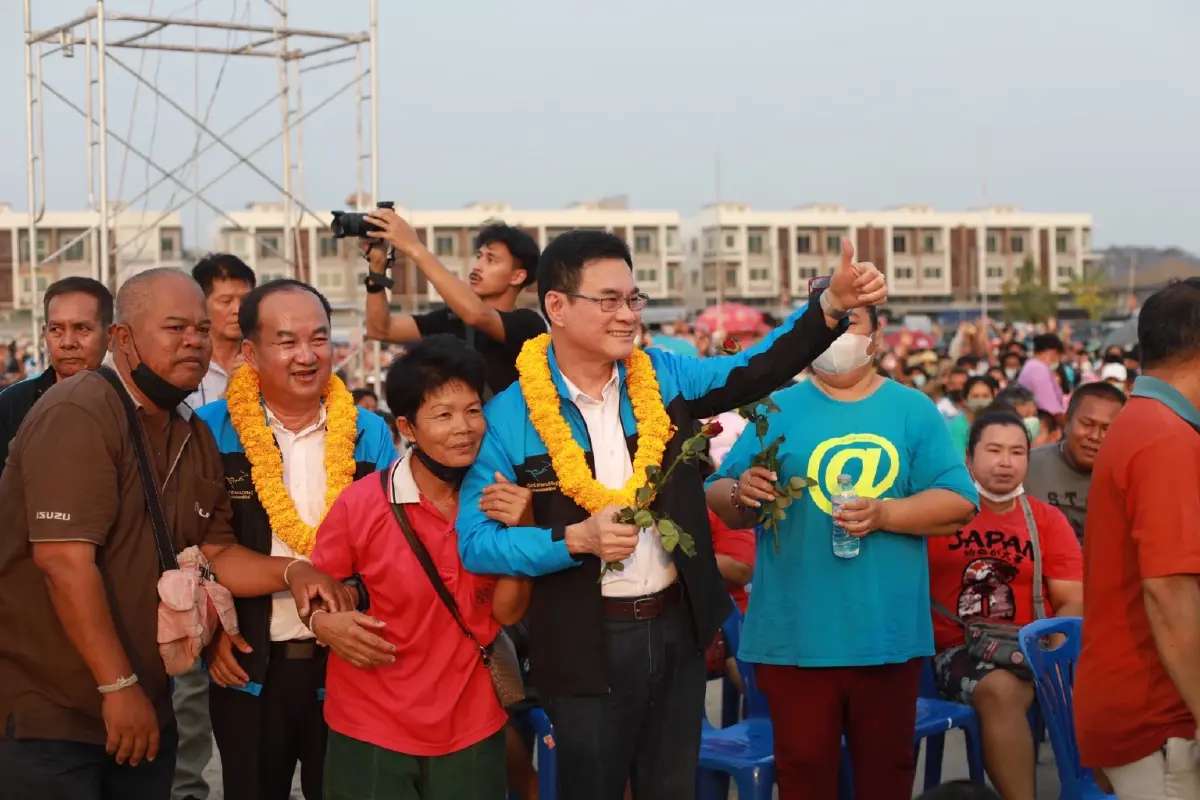 เลือกตั้ง66 : ชาวนครสวรรค์ ร่วม 3 หมื่น แห่ฟัง “จุรินทร์”ปราศรัย