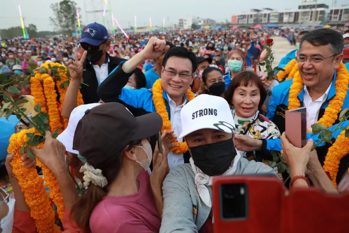 เลือกตั้ง66 : ชาวนครสวรรค์ ร่วม 3 หมื่น แห่ฟัง “จุรินทร์”ปราศรัย