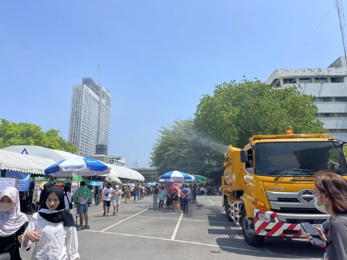 เลือกตั้ง66 : เลือกตั้งล่วงหน้าเขตบางกะปิ ระบบล่ม-อากาศร้อน