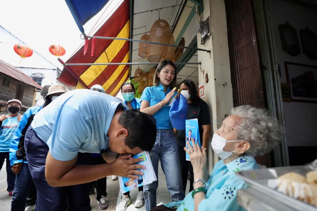 เลือกตั้ง66:มาดามเดียร์ขอคะแนนคนสงขลาเลือกประชาธิปัตย์ 