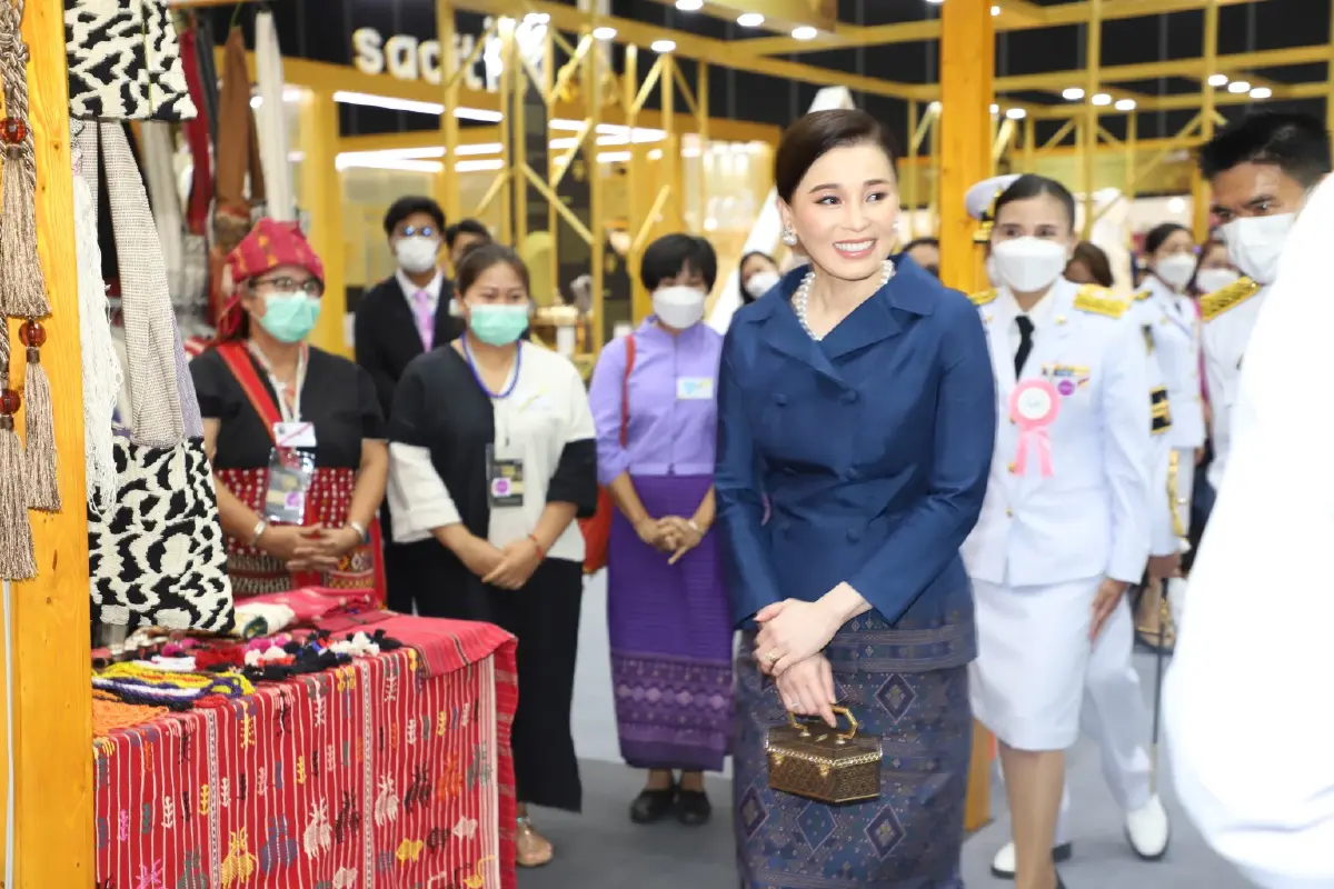 พระราชินี ทรงเปิดงานอัตลักษณ์แห่งสยาม ครั้งที่ 14