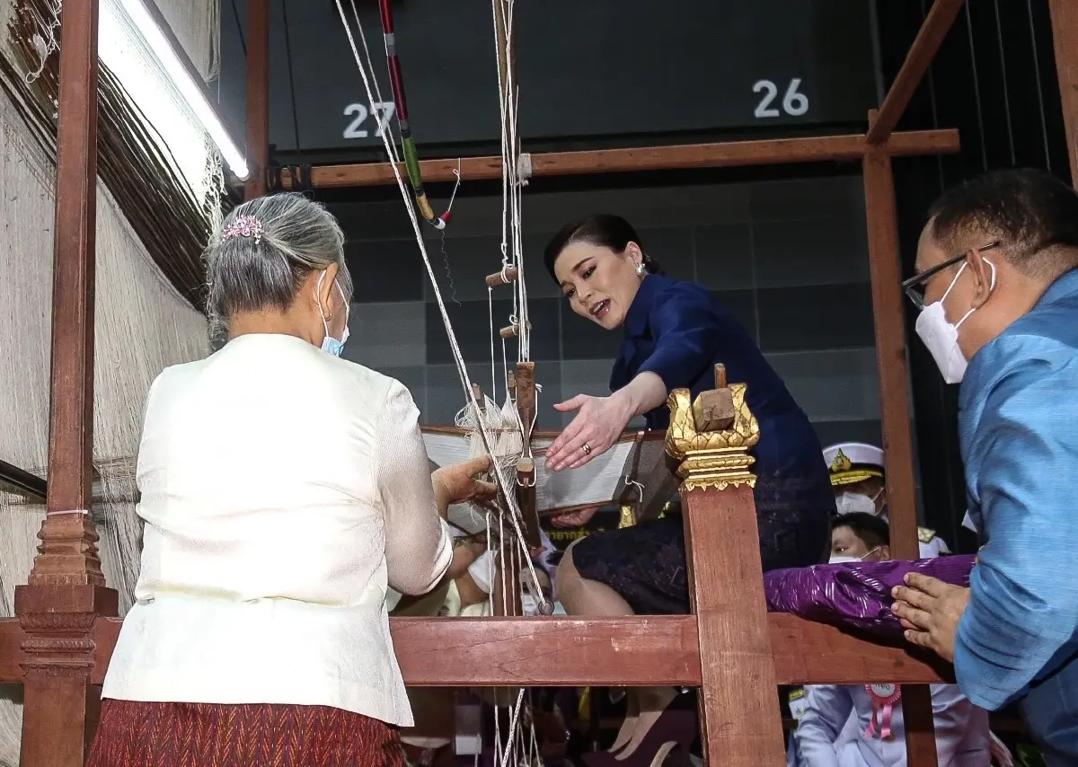 พระราชินี ทรงเปิดงานอัตลักษณ์แห่งสยาม ครั้งที่ 14