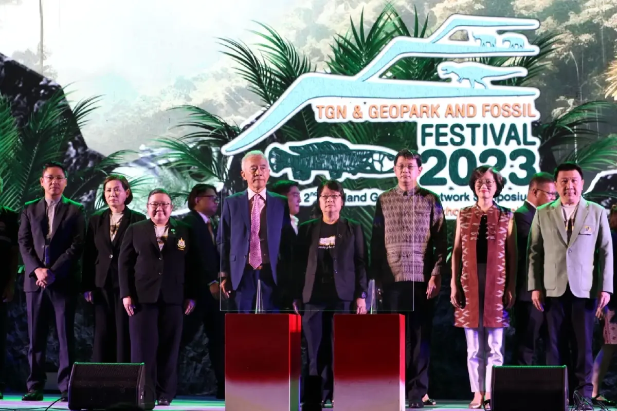 "สุวัจน์" ภูมิใจ 30 ปีขับเคลื่อนอุทยานธรณีโคราชสู่มรดกโลก