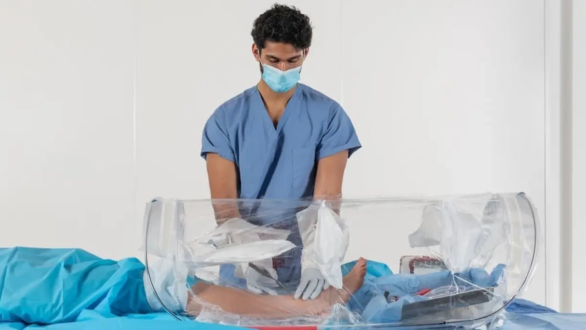 SurgiField พร้อมผ่าตัดได้ทุกที่ด้วยห้องผ่าตัดพกพา