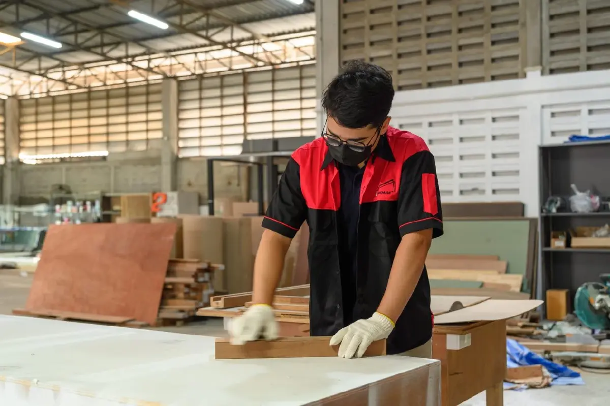 ทีมงานช่างของ 24FIX และ 24X