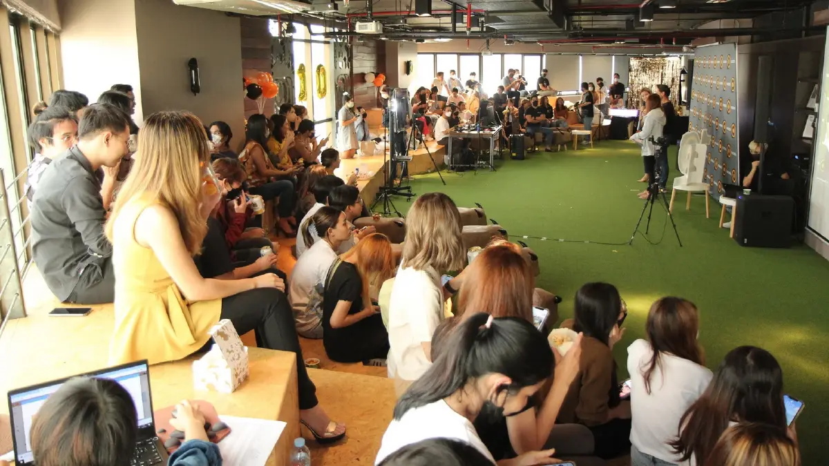 Townhall ของ Buzzebees