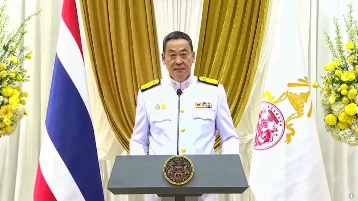 นายกรัฐมนตรีแถลงหลังรับพิธีรับพระบรมราชโองการ