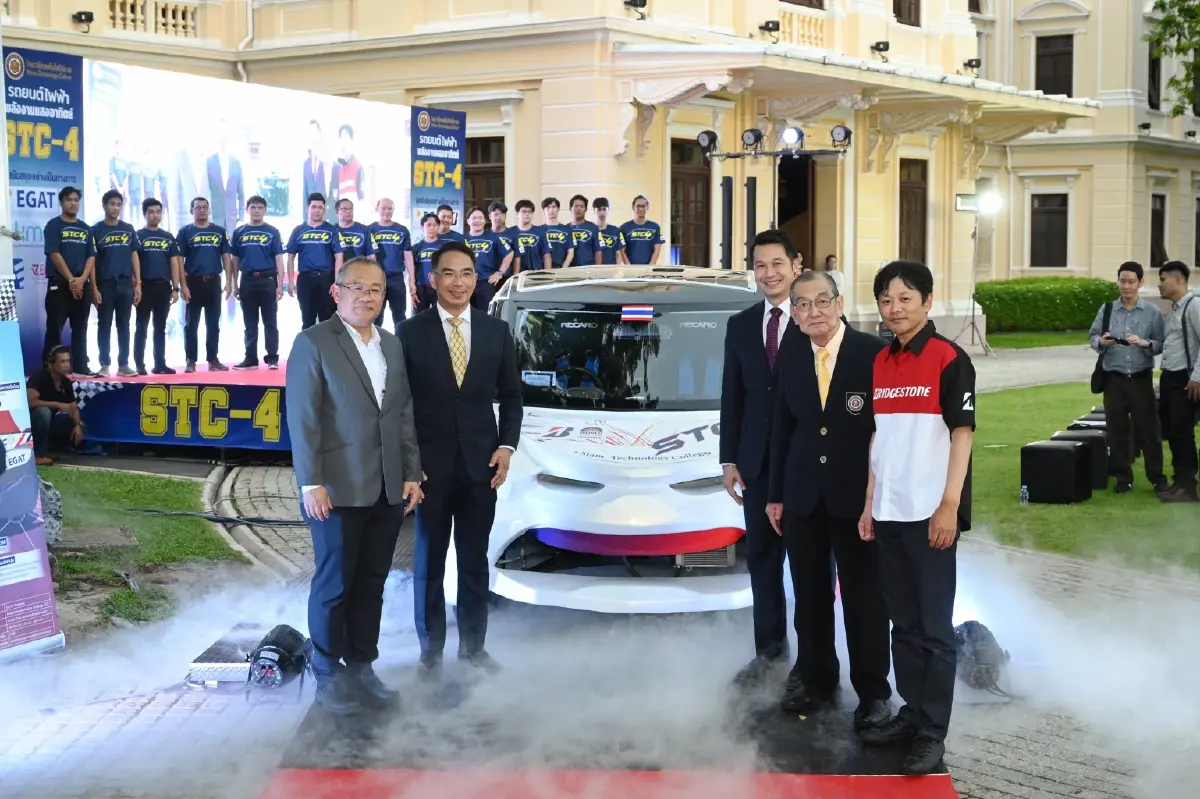 วิทยาลัยเทคโนโลยีสยาม เปิดตัวรถยนต์ไฟฟ้าพลังงานแสงอาทิตย์ฝีมือคนไทย