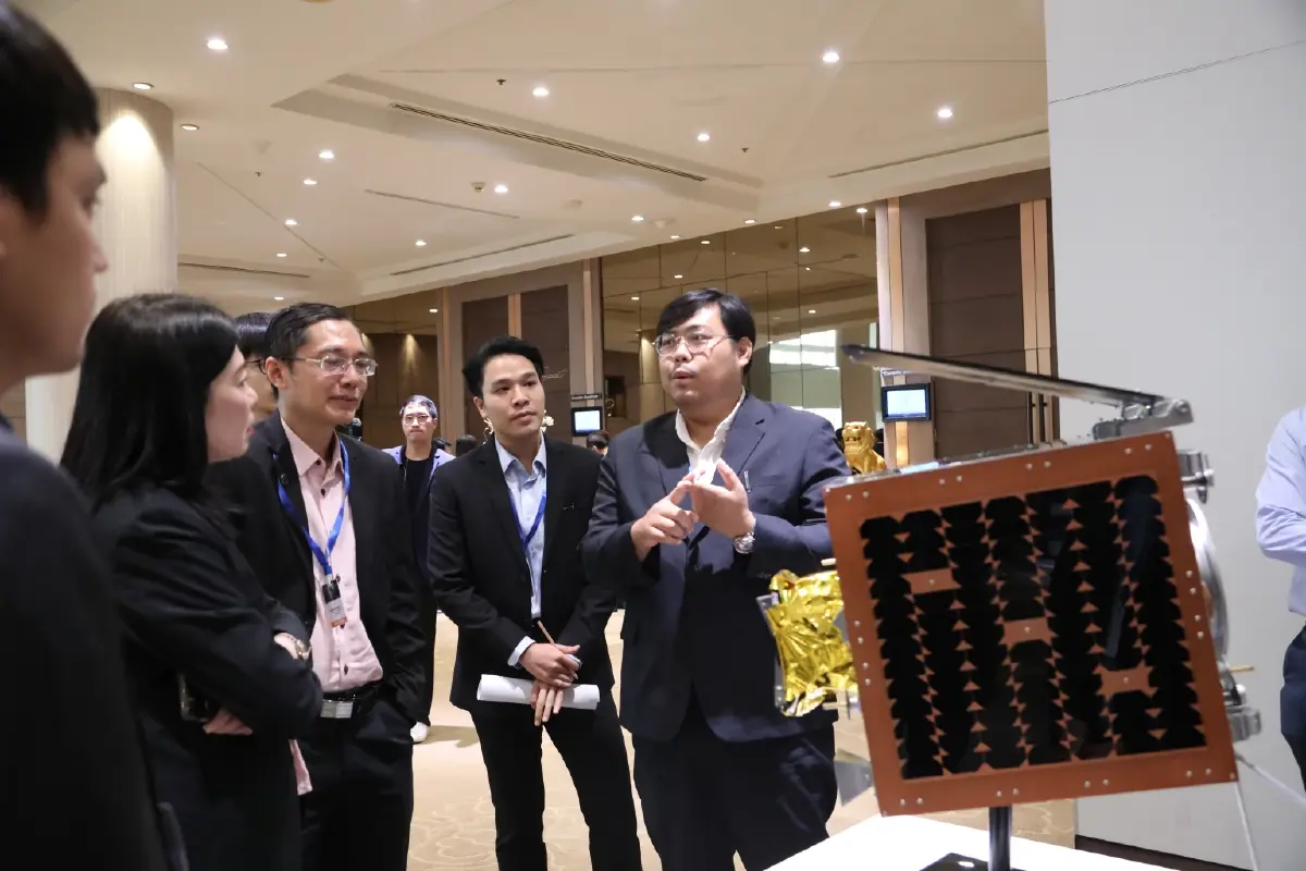 GISTDA จับมือผู้ประกอบการไทยผลิตชิ้นส่วนเตรียมสร้างดาวเทียม THEO S-3