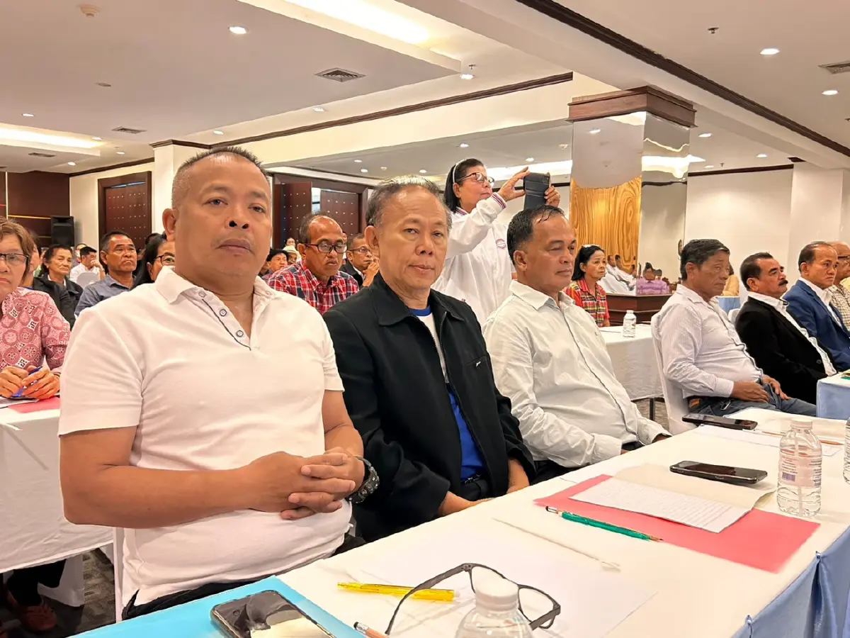 'สนธิรัตน์'ลงพื้นที่นครศรีฯขับเคลื่อนบริษัทประชารัฐรักสามัคคีต่อ