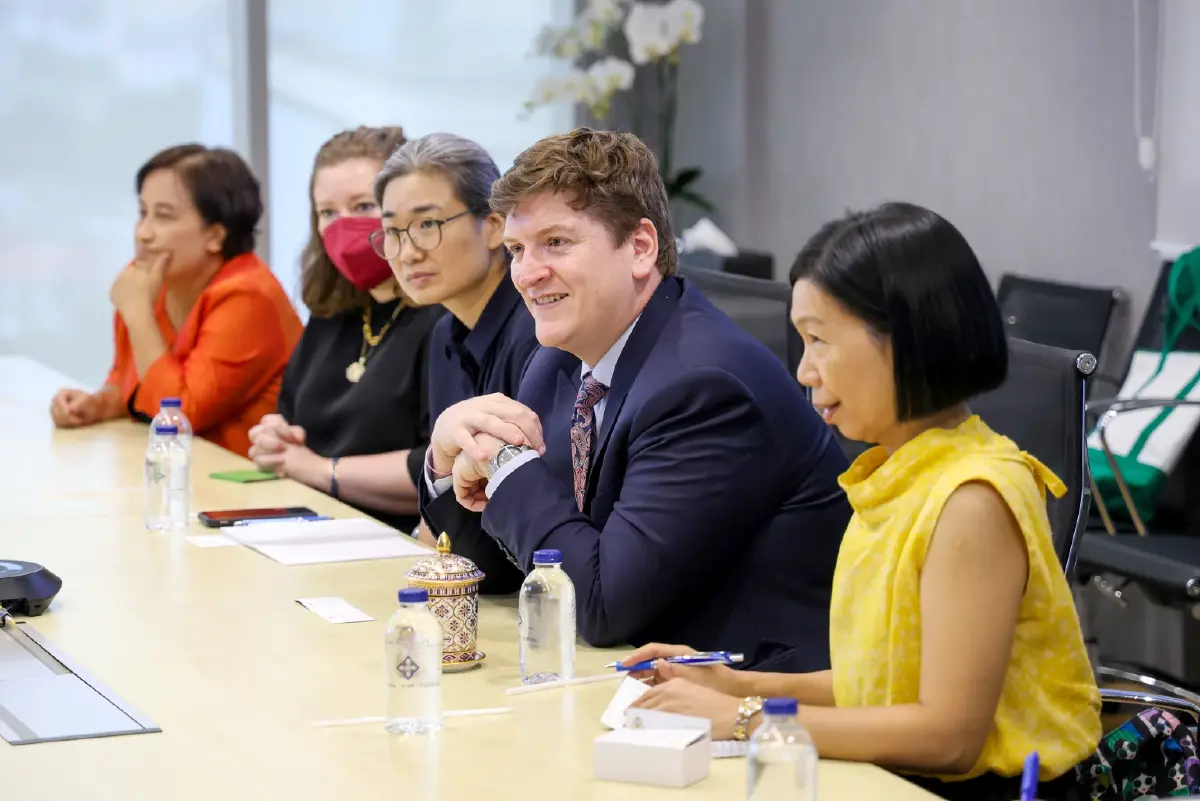 "ฉาย" พร้อมผู้บริหารเครือเนชั่นต้อนรับเจ้าหน้าที่สถานทูตสหรัฐอเมริกา