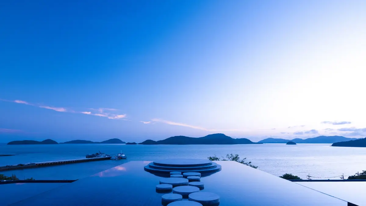 “TU Bar” หนึ่งในรูฟท็อปบาร์ที่สวยที่สุดในประเทศไทย ที่ศรีพันวา ภูเก็ต