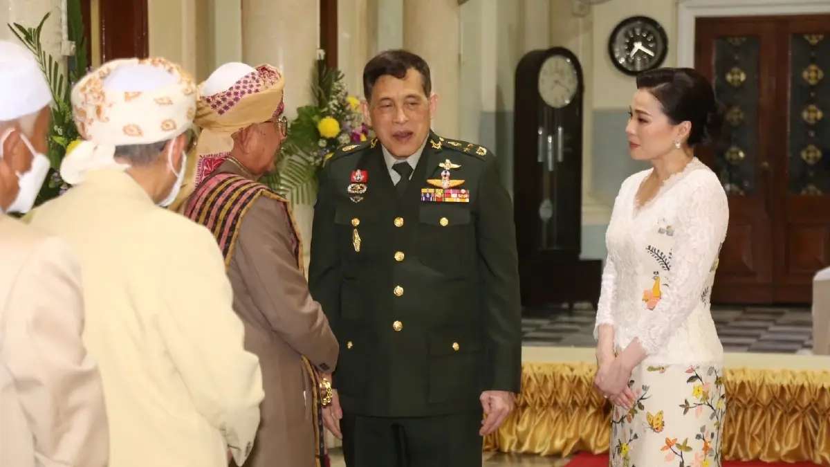 ในหลวง-พระราชินี พระราชทานรางวัล การอัญเชิญพระมหาคัมภีร์อัลกุรอาน